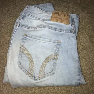 HOLLISTER light wash jeans
